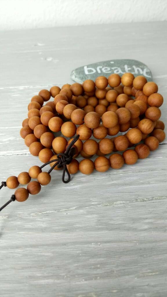 BeadsAum's tweet photo. #malabeads #yogajewellery #malabracelet #woodenbeads #japamala Excited to share the latest addition to my #etsy shop: Beautiful Natural Aromatic Sandalwood with a lovely fragrance, 8mm Beads, 108 Mala Beads, Yoga Jewellery, Prayer Beads, UK, Wooden Beads https://t.co/Qrs84anvaA https://t.co/kKQTLDRgiu