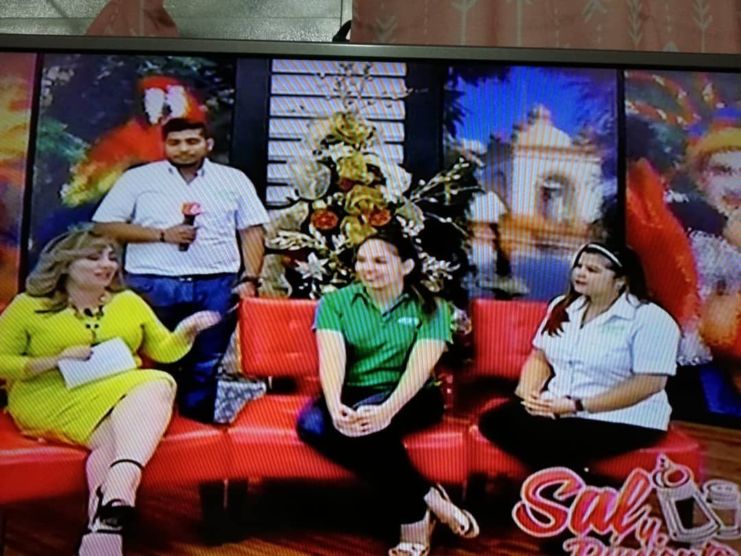 jcimerendon's tweet photo. El día de hoy #JCIMERENDON representado por miembros de la Junta Directiva 2019 presidida por Jr. Yulissa Perez, estuvieron en el programa Sal y Pimienta de Teleprogreso.Gracias por la oportunidad!
Si deseas más información, escribanos a jci.merendon@gmail.com
#JCIInspireleaders https://t.co/yJpSWJ3dJl