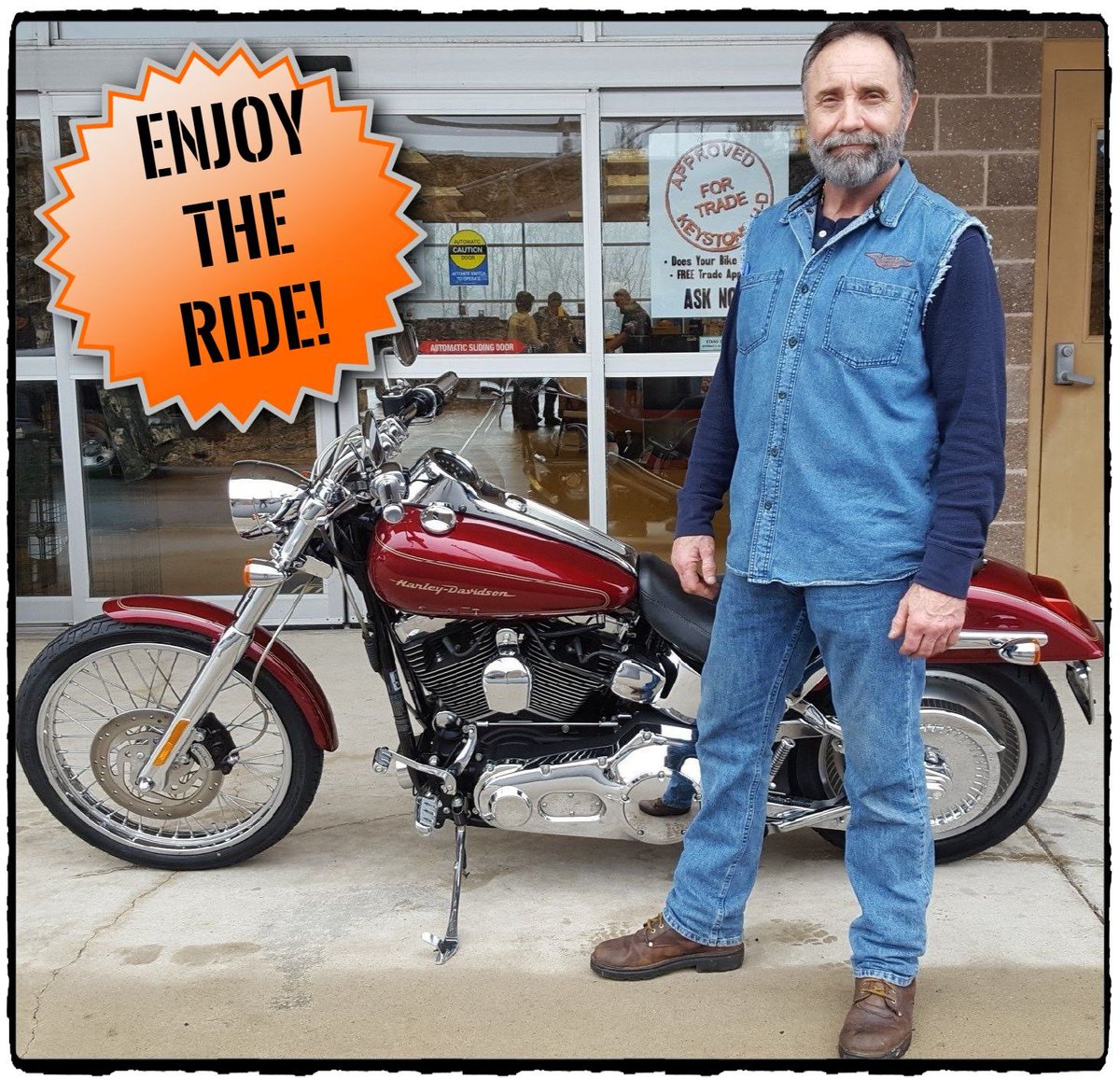KeystoneHD's tweet photo. Ed just rode out on his new ride... this 2005 Softail® Deuce! A big congrats from Motorcycle Consultant Dave Lang & all of us here at Keystone Harley-Davidson®! Happy New Year & New Ride! #keystonehd #harleydavidson #softail #deuce #happynewyear #newyearnewride https://t.co/aseDuDTf50