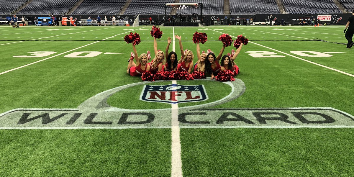 TexansCheer's tweet image. It would be impossible to be more excited about today’s WILD CARD game. 🎉 #BeatTheColts #Texans