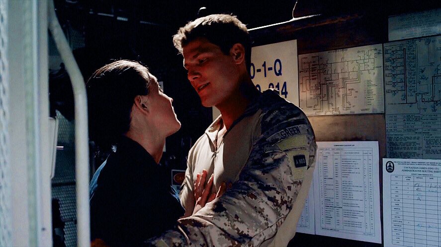 tlsdaily's tweet photo. 1.01 Phase Six — #TheLastShip https://t.co/0GYbCHMLui