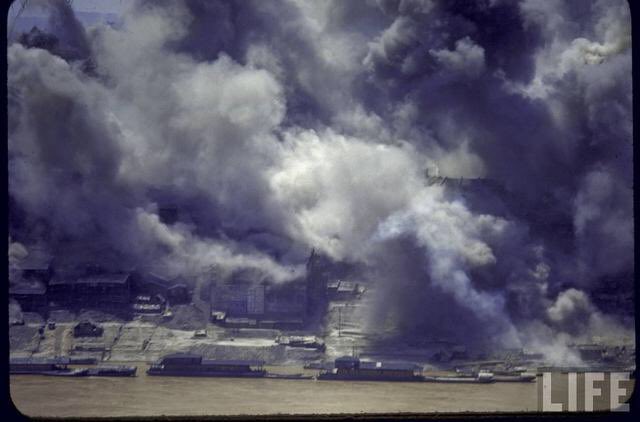 Chongqing was the wartime capital of WW2 China after Imperial Japanese Army captured capital Nanking and committed Nanking Massacre. From 18 Feb 1938 to 23 Aug 1943, Chongqing was target of Japanese terror bombing. Few buildings survived. Photo by American journo 4 Life magazine