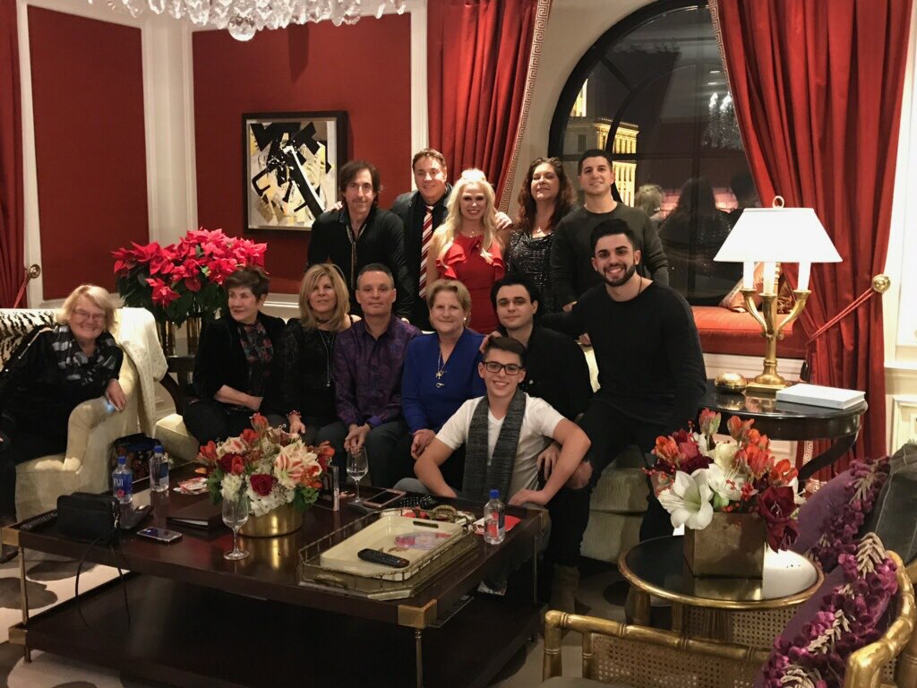 janicesista's tweet image. I work safe for my family❤️❤️