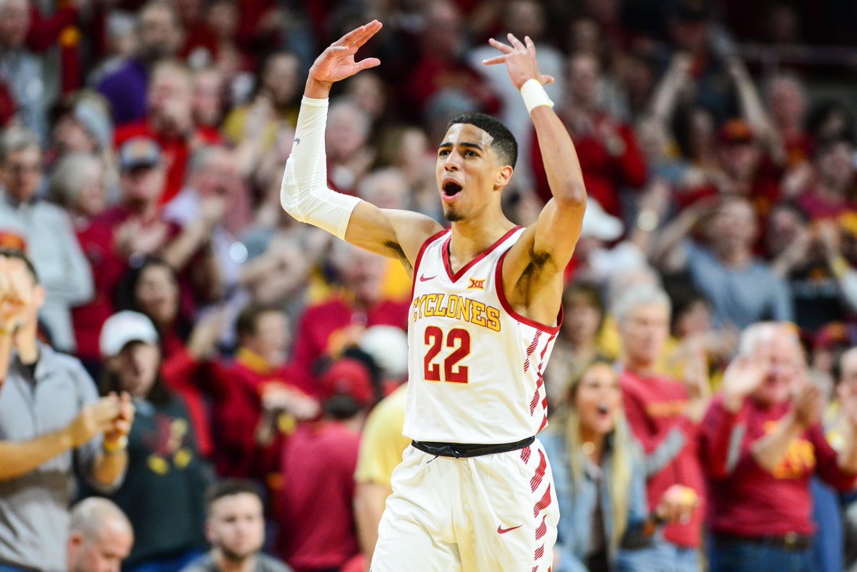 BleacherReport's tweet photo. Down go the Jayhawks. 

Iowa State takes down No. 5 Kansas, 77-60 https://t.co/hBrkPcN4cd