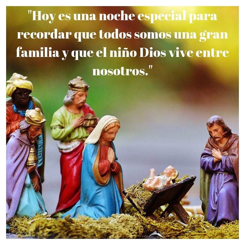 CorreAztecas's tweet photo. ¡Que esta noche sea mágica! ¡No hay nada como estar con la familia!
#EsperandoALosReyes
#CorredoresAztecas https://t.co/jj9MdGh2Xf