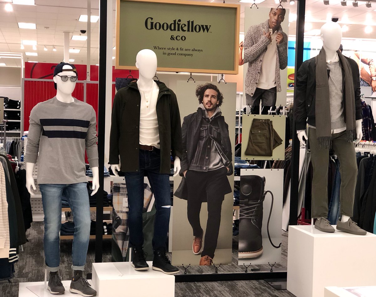 TargetJonathan's tweet image. When your A&amp;amp;A team does such a great job updating mannequins to spring looks. #TargetStyle #Stylish #MightyMedford #SpringRefresh