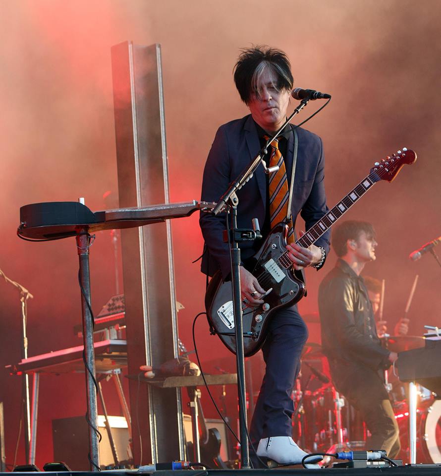 Happy birthday to Fender Signature Artist, Troy Van Leeuwen! 