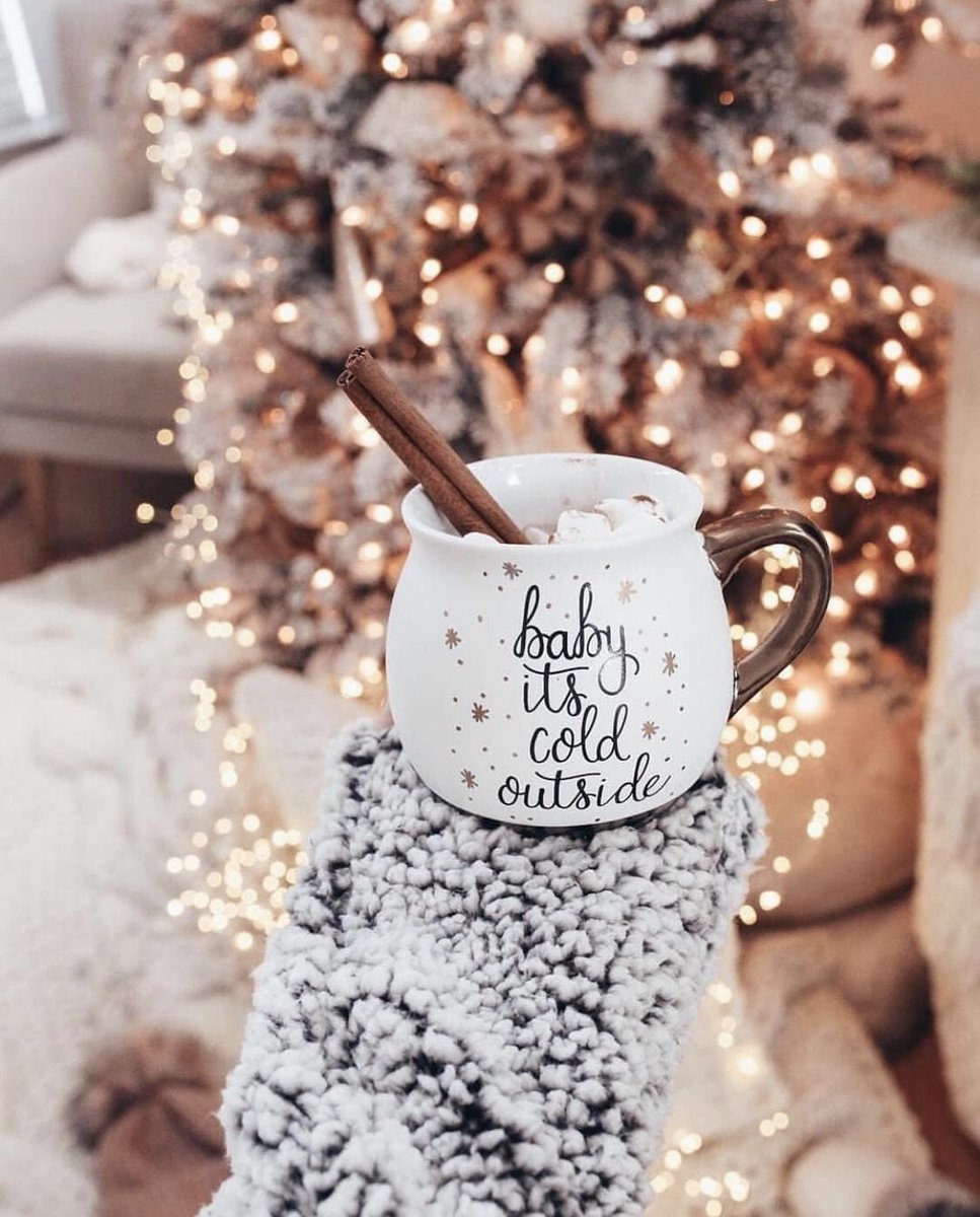 kwestates's tweet photo. Chilly start to the weekend & I 💗 it! #weekendforcast ❄️ 🌧 ☔️ #kwestatesbyjasmine🏡 #winterfashion🧣👢 #countingmyblessings🙏 #kwestatesbyjasmine🏡 https://t.co/lEPY36UK9D