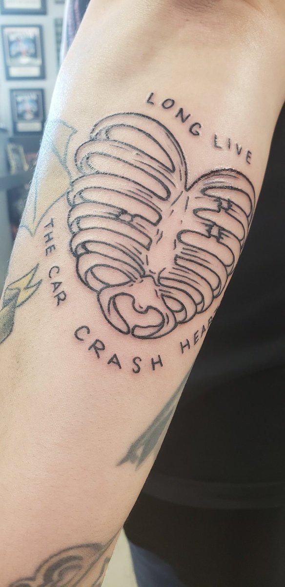 Jewels_xo's tweet photo. Throw back to my @falloutboy tattoo day! It's my birthday and it'd mean the world to me to get a hi from @petewentz ❤️ #happybirthdaytome #HappyBirthday https://t.co/ofcJ4SwuUx