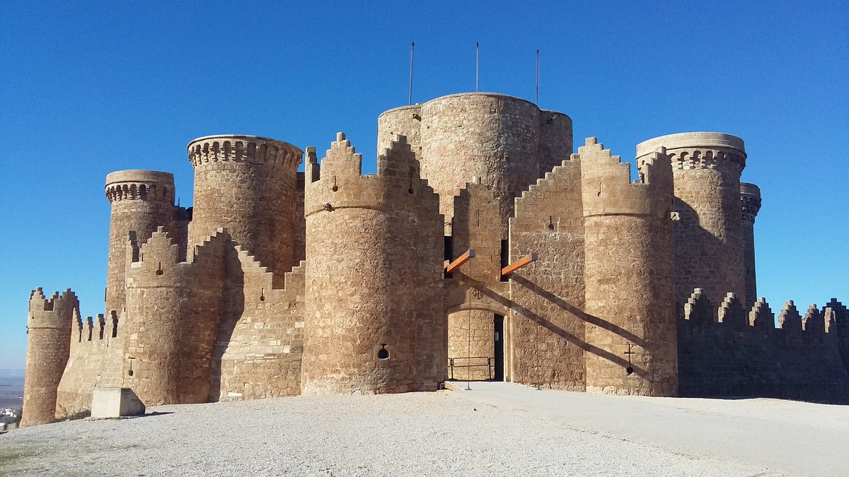 jgarrido12's tweet photo. Castillo de Belmonte, lleno de Historia, tb de la mía https://t.co/4rMOSSA2vu