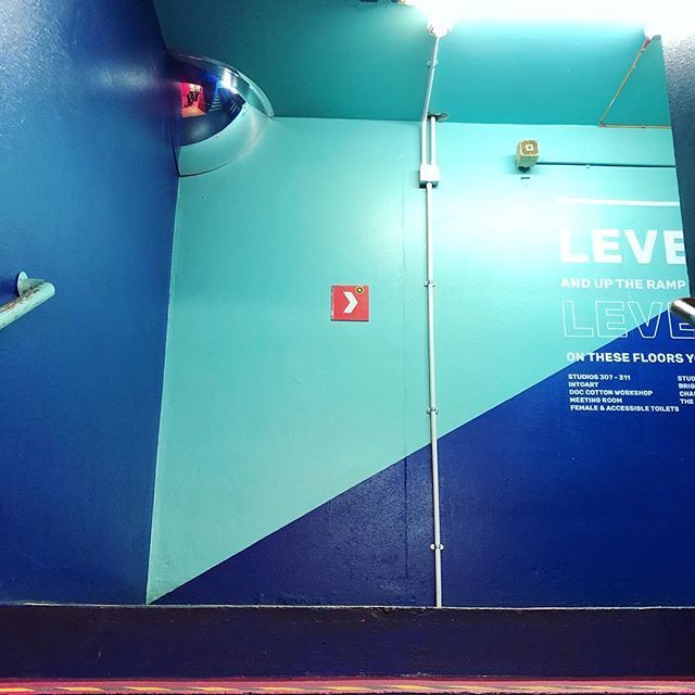 licinifilippo's tweet photo. 🥳 #nightout #friends #peckhamlevels #london #blue https://t.co/489yU2yKd1 https://t.co/q3Em4HY970