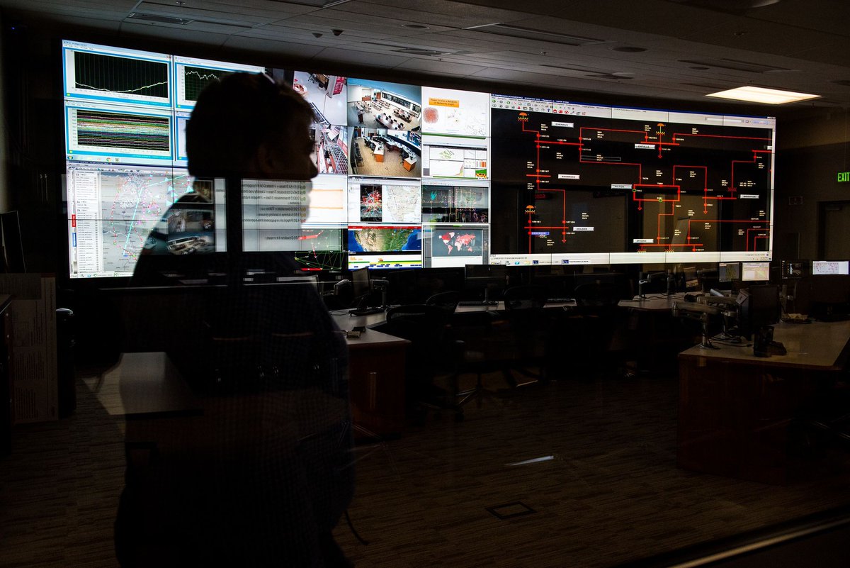 PNNLab's tweet photo. https://t.co/t8AeD20ld1 | A Few #2018 Highlights
.
1️⃣ Protecting Against #CyberAttacks 🎛
2️⃣ Detecting #NuclearEvents ⚛️
3️⃣ Vitrifying #Hanford Tank Waste 🤢
4️⃣ Understanding #ExtremeWeather Events 🌪
5️⃣ Developing a New #Catalyst for Ammonia Production🔬 https://t.co/edGom5JkcC