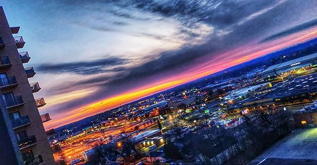 yogesh1707's tweet photo. At the tilted edge! Life if awesome when you lean out of your comfort zone. 
#yogee1707 #london #ontario #canada #l4l #likeforlike #depth #hdr #colors #sky https://t.co/OUit2j6F4T https://t.co/r5GKP9d1ka