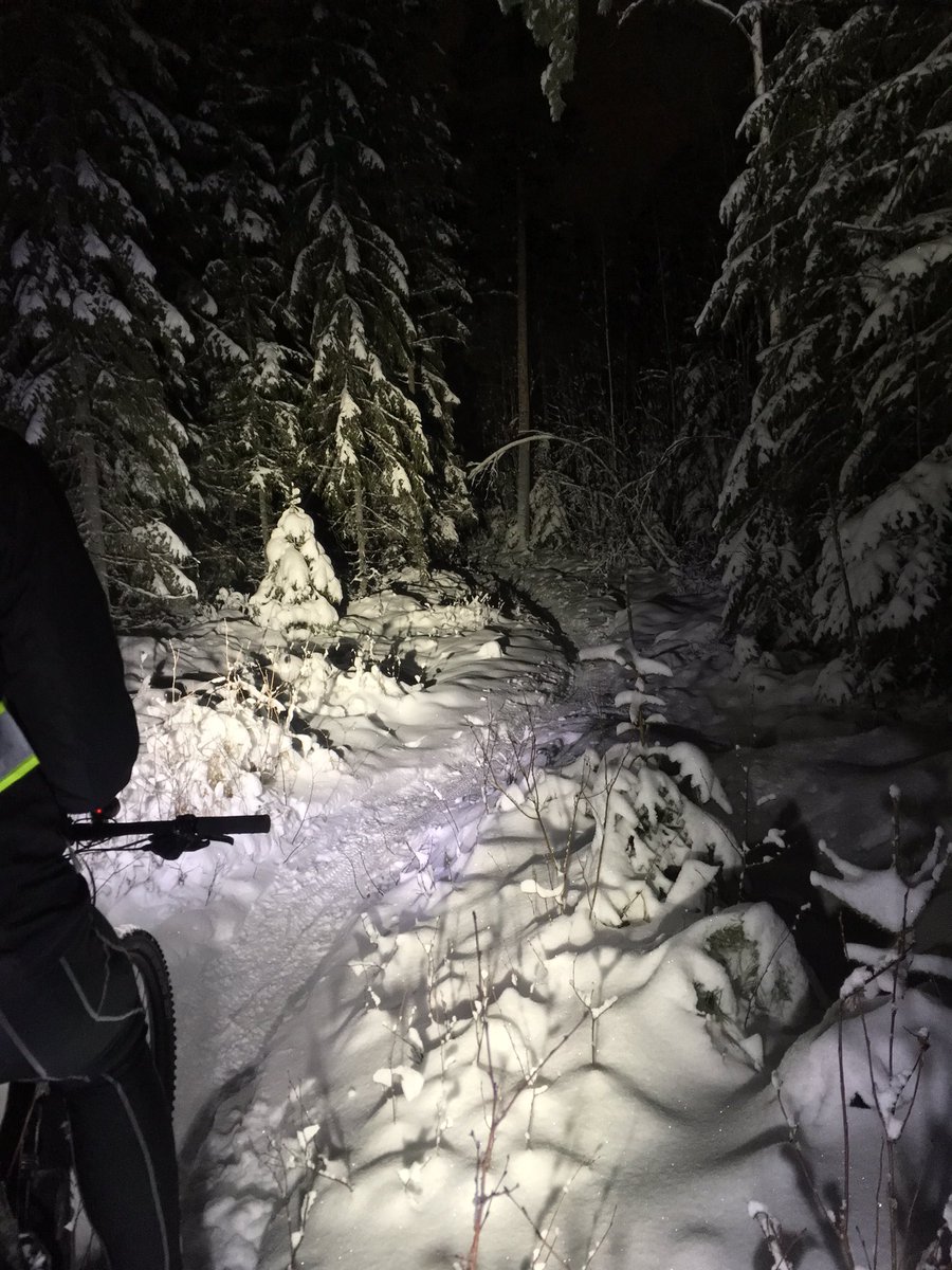 sebenteri's tweet photo. Nauttimassa talvipyöräilystä👍#cycli #trek #rideep https://t.co/8pvthTt2eS