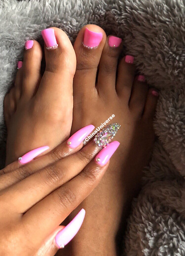 YOUR LEADER ☆ ☆ ☆ ☆ ☆ on Twitter "Nails and toes match💎 findom…