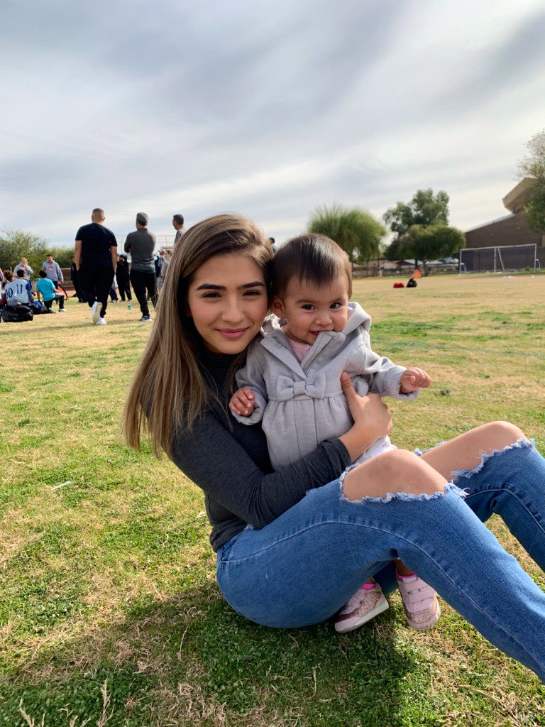 brians_dead's tweet photo. This is what I live for right here, blessed to have these beautiful girls in my life 🧡 https://t.co/R8A2K3fXHM