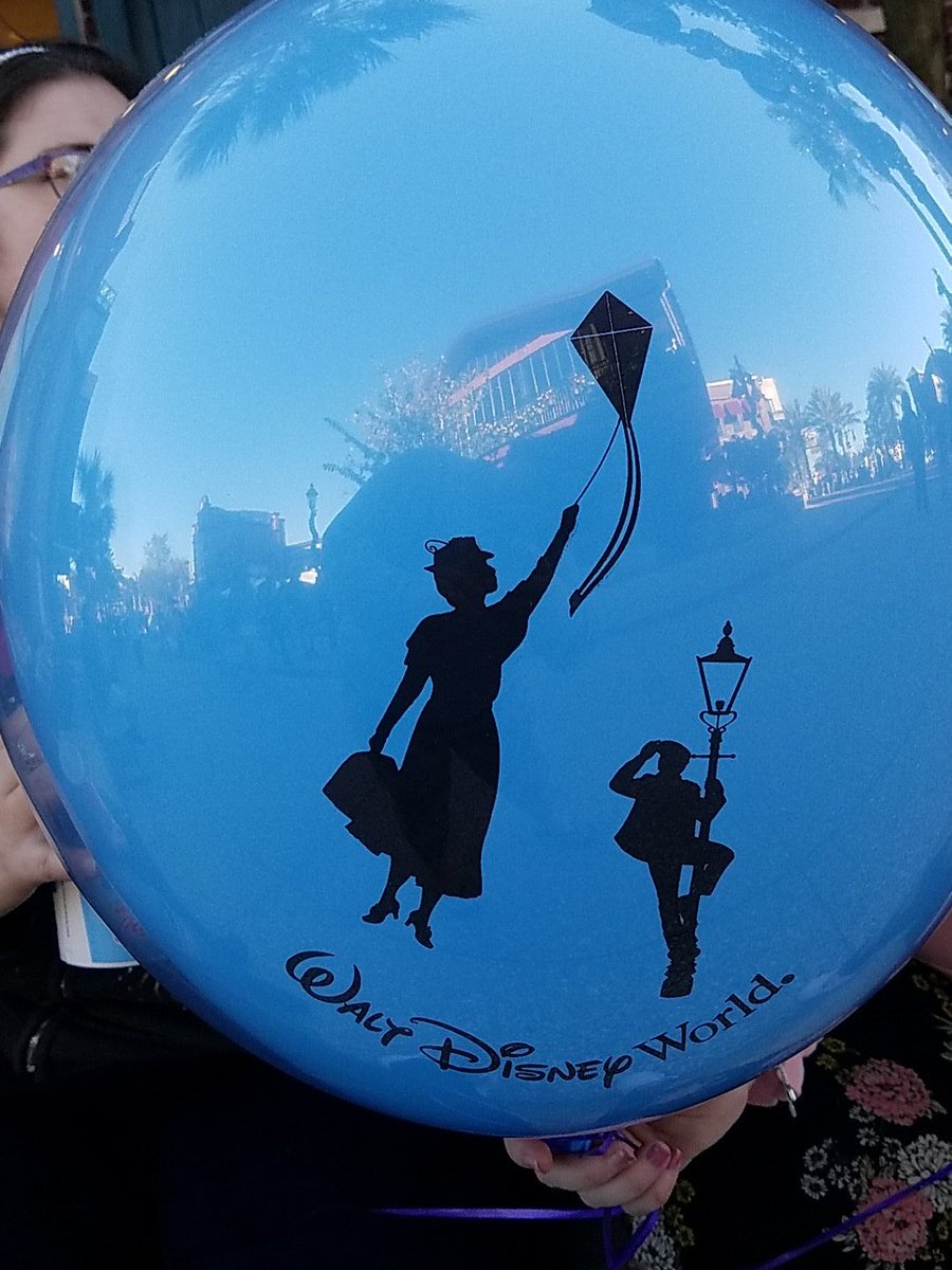 Angry_OilSlick's tweet photo. Hey @Lin_Manuel ! We just finished watching #MaryPoppins and we are in love!! Here at #DisneySprings they have a balloon with you and #EmilyBlunt !! Thank you guys for bringing magic back into our lives! #letsflyakite https://t.co/GMT1AqCANT