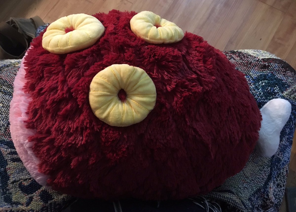 The1YearLife's tweet photo. This plushie ham makes me stupidly happy 🍖 #plushielove https://t.co/SRkuP6NW0f