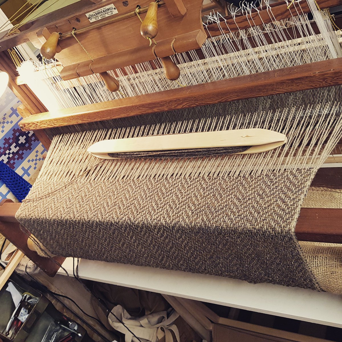 Now on the loom, #tweed #wool #herringbone runner / throw. Can't wait to see how this looks off the loom soon! 

#handweaving #weaving #handcrafts