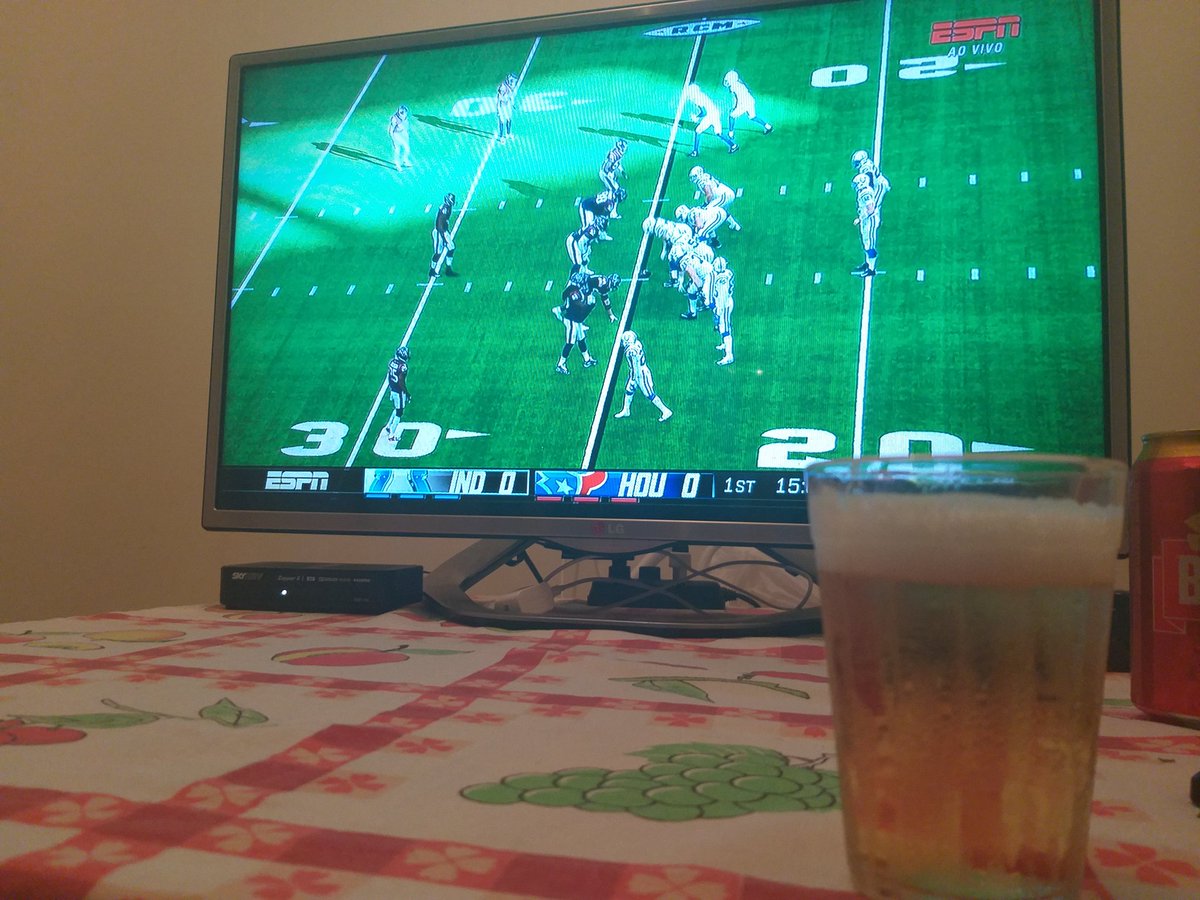 daniel_parafuso's tweet photo. Playoffs seu lindo!!! Seja muito bem-vindo... #GoPats rumo à mais um Super Bowl!!! #nflnaespn https://t.co/lsAXYBMu6U