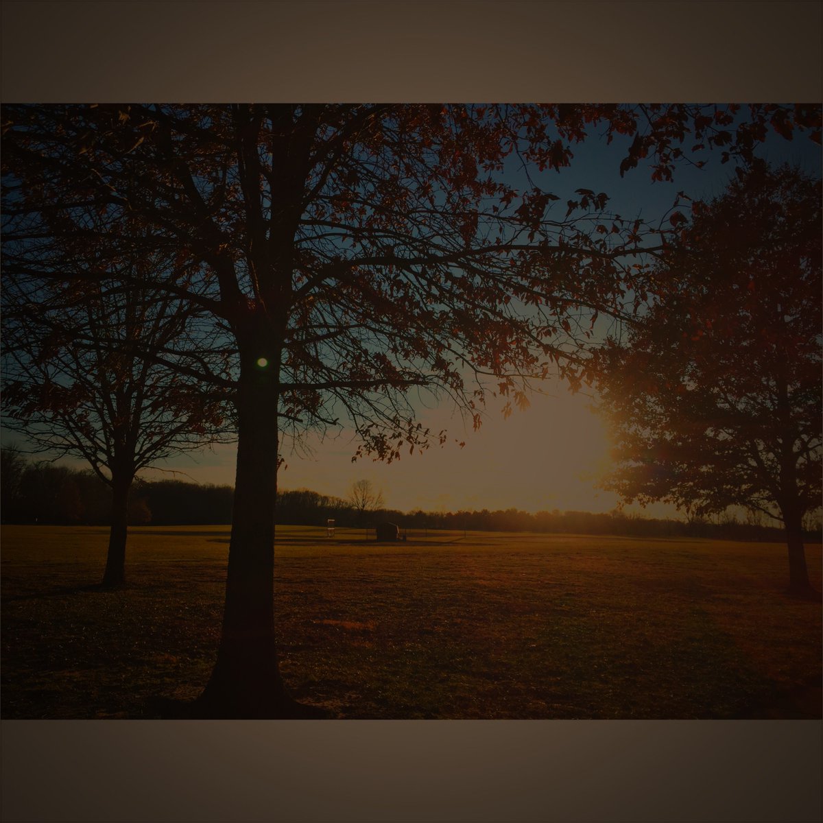 VandiEnzor's tweet image. Indiana sunset #riverroadpark #visithamiltoncounty #indiana #sunset