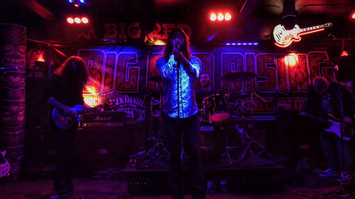 Shoutout to <a href="/TheBigRedLondon/">Big Red</a> <a href="/BigRed_Rising/">Big Red Rising</a> for having us tonight!! New things coming your way this year...watch this space!! #rockandroll #MusicScene #TurnThatAmpUp #Miser19  🤘🏻