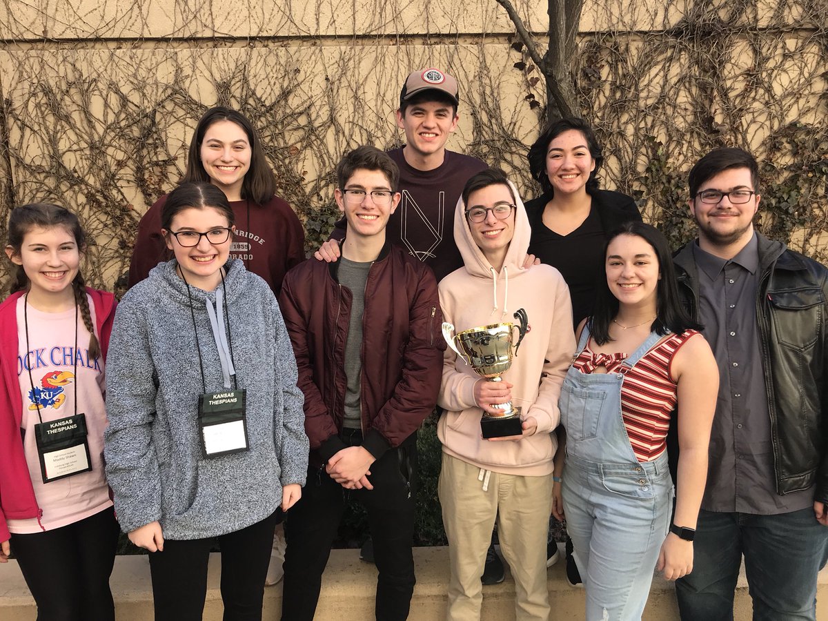 PHSPerforms's tweet photo. PHS Theatre’s one-act play, “Dog Sees God,” directed by junior McKenna Shaw, won first place at State, qualifying for Internationals - the first time PHS has won the one-act competition! #KSThesFest19 @PittsburgUSD250 @DragonActivity @mshawdance https://t.co/wjphW8rObb