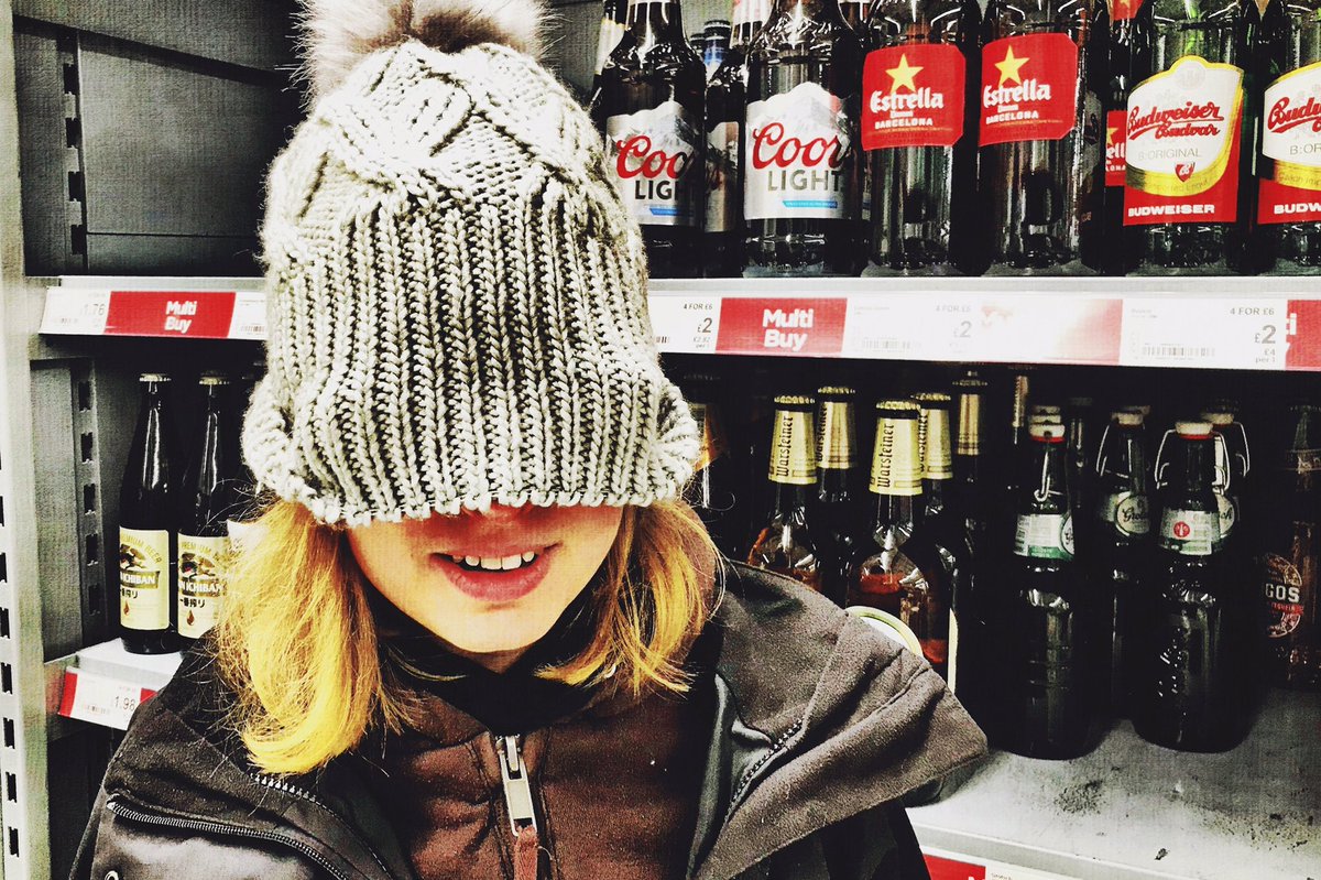 When you combine #BirdBoxChallenge 🦜with #DryJanuary2019 🥛 no better place to do it👌