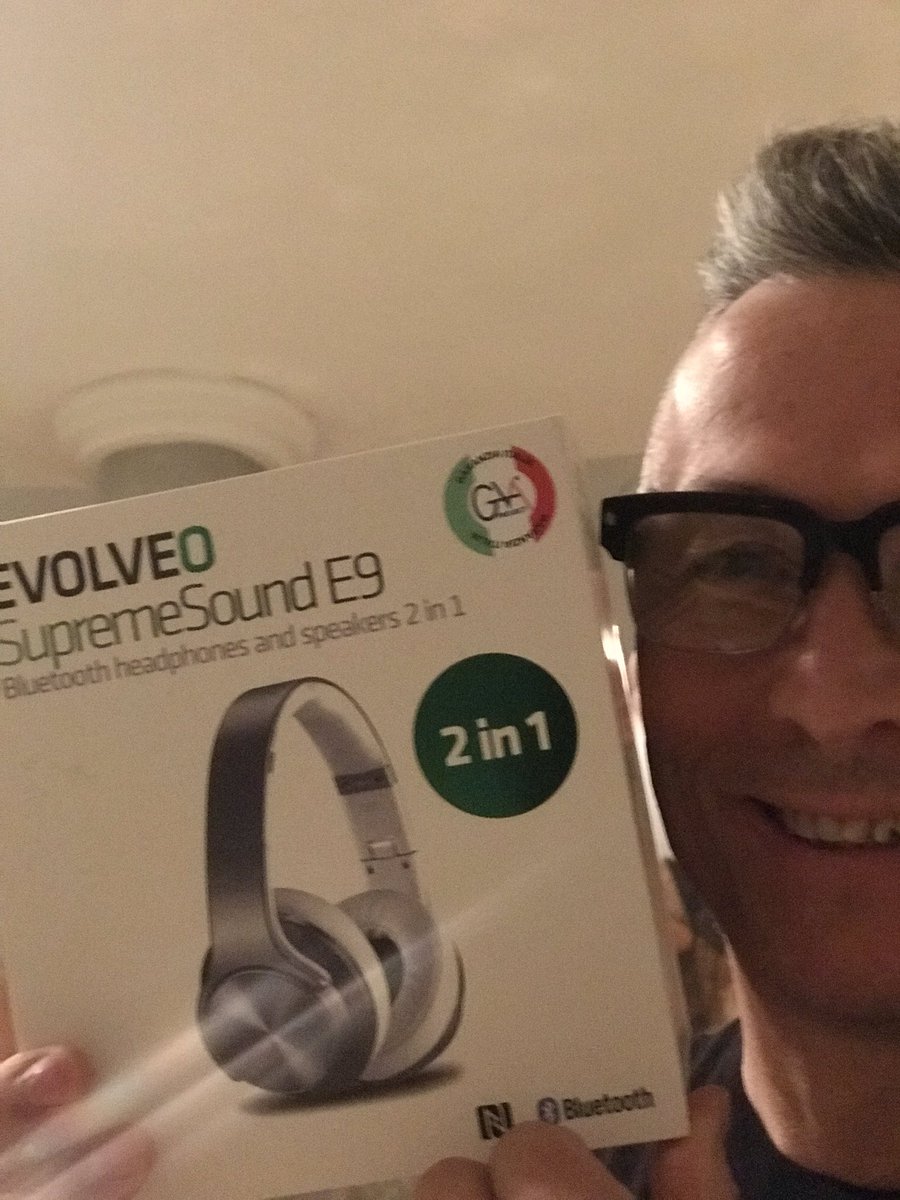 paolobelliswing's tweet photo. 🤩 #top #hearphones  #evolveo #cuffie #casse #amplifier #sound #music #musica #gift #instamusic https://t.co/bOOnPaRDtE