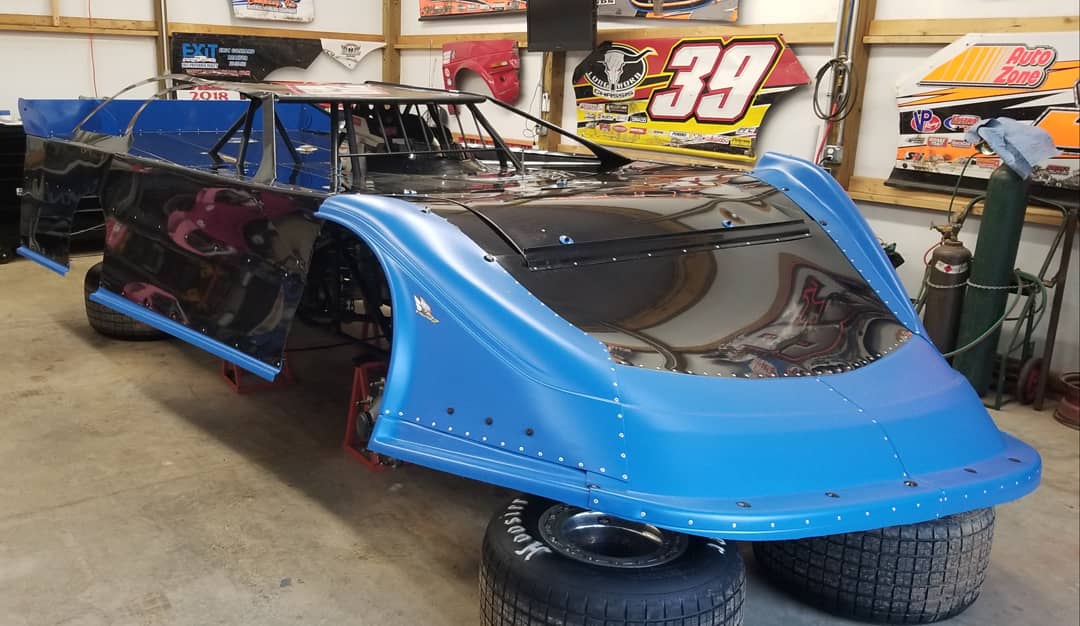 DaleMooreRacin's tweet photo. Kemosabe is back from BHR Fabrication, now it's time to put the finishing touches on it and get it ready for the 2019 wrap! If your interested in joining our team this season as a marketing partner let us know! #SponsorMePFC19 @PFCbrakes #LonghornChassisbyBHR https://t.co/rFEcC1IKFP