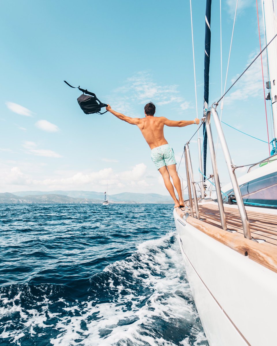 #CES2019 here we come! Our #smartboats tech will have to take an airplane, but we will be bringing our nautical team to #CanadaCES at Westgate 1021 on Wednesday!