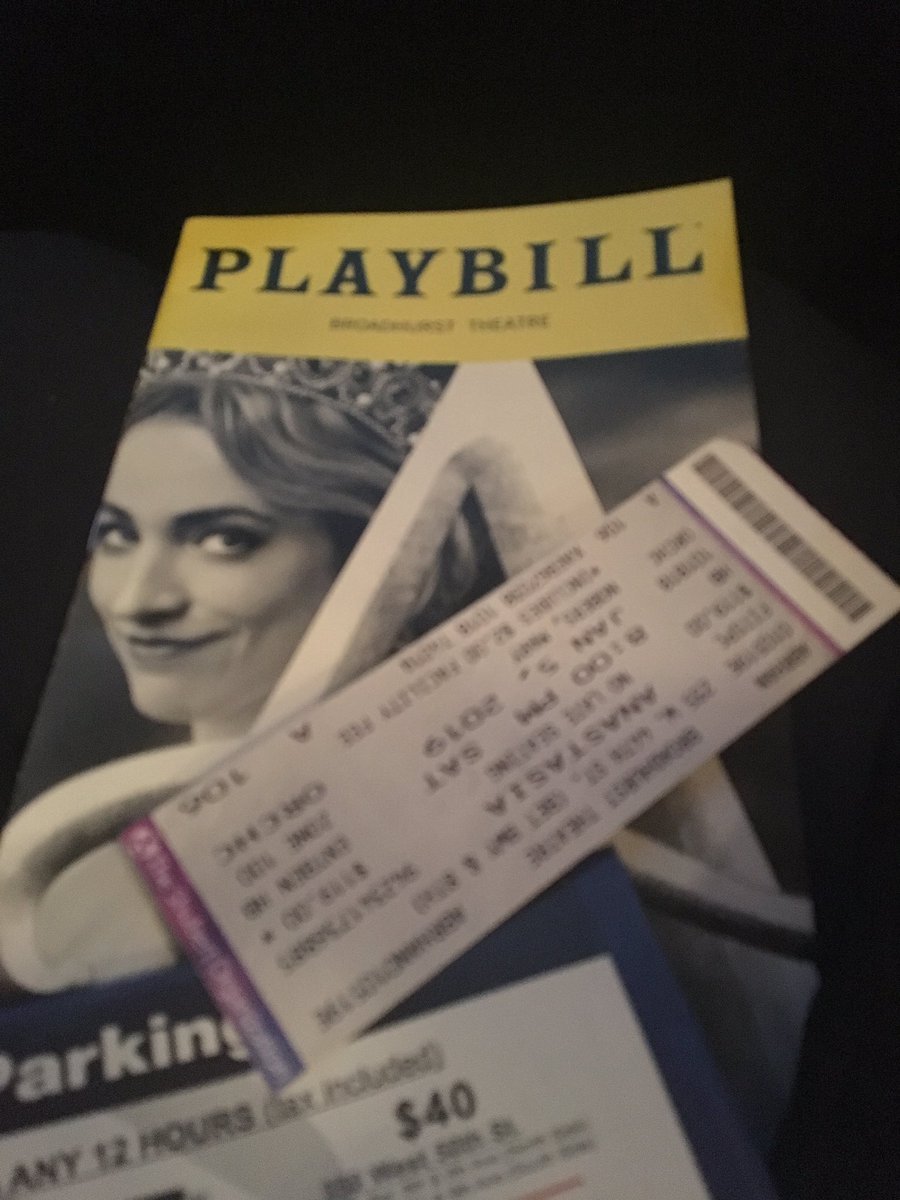 luvthepenz's tweet photo. Saw an amazing show tonightt on Broadway! @AnastasiaBway Great seeing @CodySimpson again! https://t.co/1wcYrUyPwr