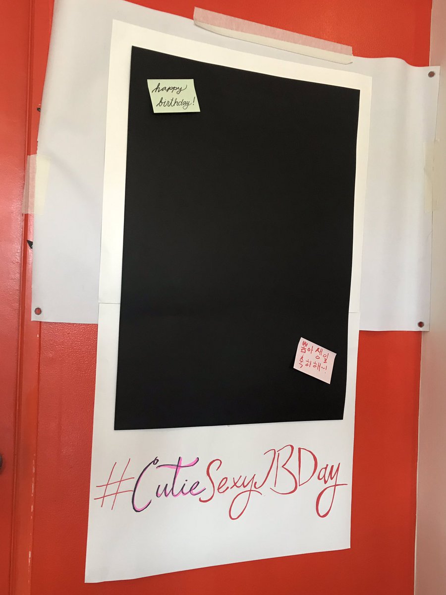 LaVieDuChaton's tweet photo. We’re all set! Drop by here at Cats and Crumbs, Marikina to celebrate Jaebeom’s birthday with us by hanging out with fellow ahgases and spending time with the cafe’s cats 💚💚💚

@GOT7Official #GOT7 #임재범 #LaVieDuChaton #CutieSexyJBDay #DefJBday https://t.co/jbe98EcyUl