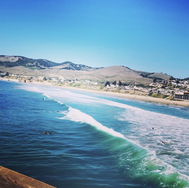 RedianaZ's tweet photo. When is the perfect time to start your California Dream ? Right now 2019 @diamondresorts #projectslb @DiamondCareers #whatbetterplace  #EmployerOfChoice #whyareyounothere #pacD @SWhynotus @BStromDRI @jaLOWEha https://t.co/P7CHg87b28