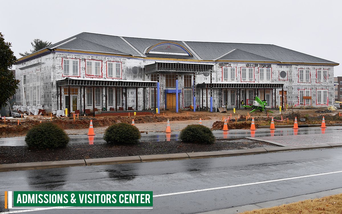 unccharlotte's tweet photo. Exciting things taking shape in the first campus construction update of 2019 👀⤵️ https://t.co/HtORtp5vEf