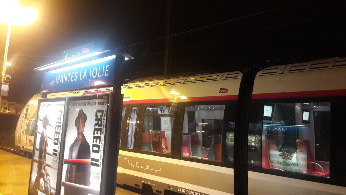 JFrancilien's tweet photo. Arrivée de la rame Francilien à Mantes La Jolie sur @LIGNEJ_SNCF, la 2ème partie des essais peut commencer ! https://t.co/q7MBaZHQNu
