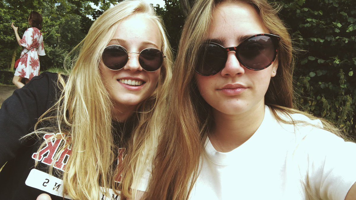 vl_leur's tweet photo. Have to miss her for 5 months. Do not sleep/cuddle together for 5 months. She is the best things that happened to me last year. 
I really gonna miss you.

I love you like forever❤️ https://t.co/qrTPbQrMSh