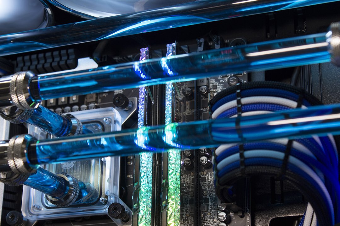 PcjunkieMods's tweet photo. We are #CES2019 bound with the #HadesProject and a new one! Here’s a peek! Be sure to check out @FSPGROUPUSA while you are there! @evgagaming @IntelGaming @gskillgaming @BitspowerHQ @MFC_LLC https://t.co/bdp006TNSM
