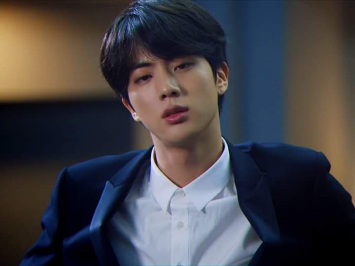 BTS_Erinee's tweet photo. Gwapo ng ex ko no? @BTS_Alexander https://t.co/yTKreB0kXi