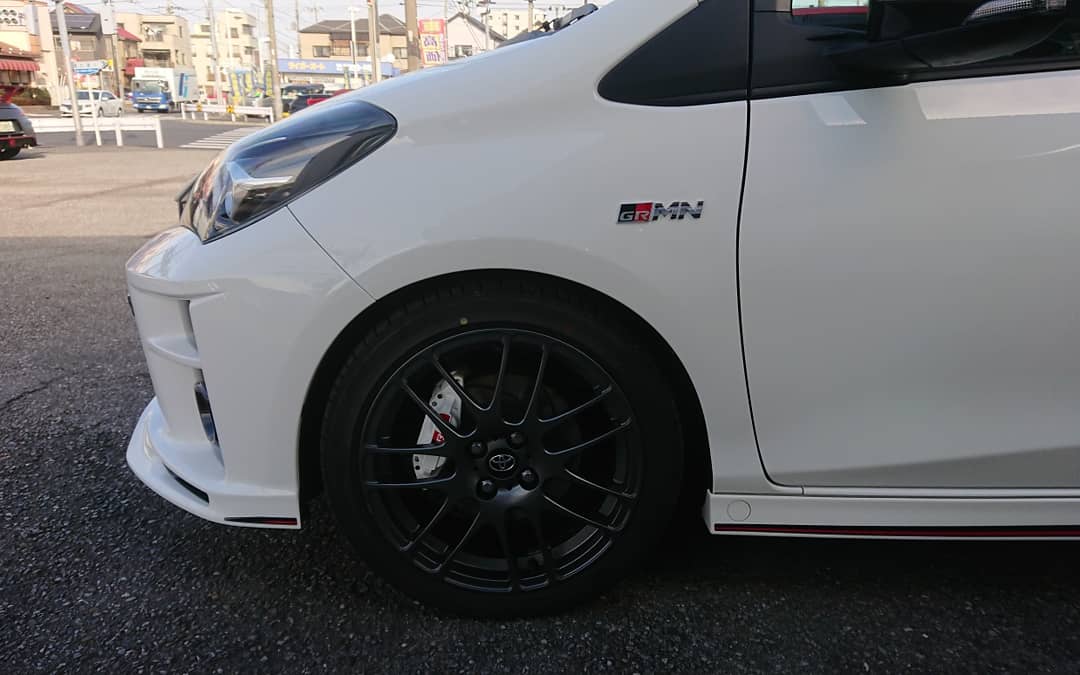 bull3877's tweet photo. 凄いの、入庫してます(*^^*) #ヴィッツ #ヴィッツgrmn #vitz #vitzgrmn https://t.co/2WVMyxbIuA