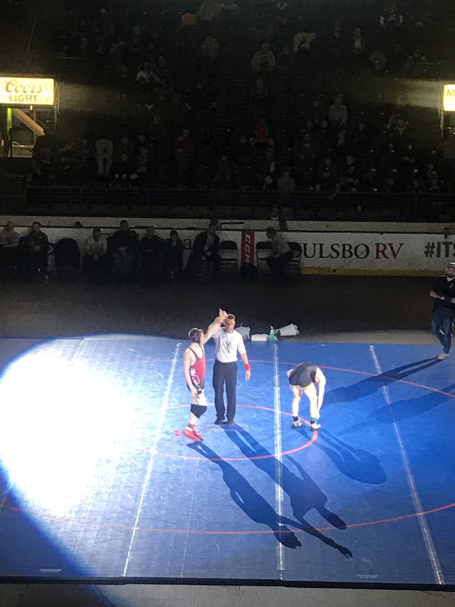 CamasHighSchool's tweet photo. Tanner Craig 138 pound Gut Check Tournament Champion! Back to Back Weight Class for the Papermakers! #PapermakerPride https://t.co/mWXIT9570D