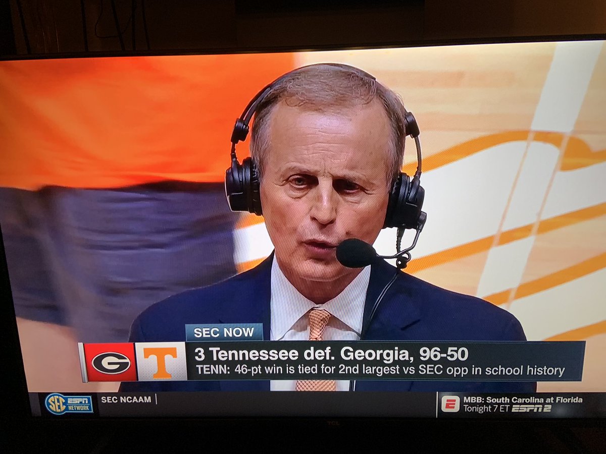 nlzazik's tweet photo. @mobleystan1 @sraneyjr @WellsArmes This is how #VolTwitter spells loser...S-T-A-N. Watch it, dick. Next time, Iโll start after your kids. Sorry, @KirbySmartUGA is a fraud and your ๐ team is garbage. @neylandmafia see this assh๐le? #scoreboard #GBO #webeatUGA https://t.co/u8SPbZA4aj