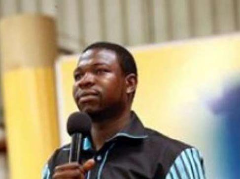 knowledgekits's tweet image. See How Pastor Fails To Resurrect After Telling People To Bury Him Alive knowledgekits.com/?p=806