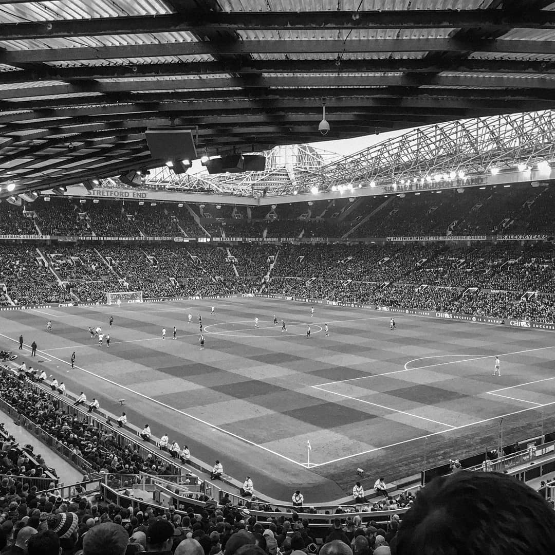 RedDevil_MUFC7's tweet photo. Highlights of the day in L Stand had to be:
- Phelan, Phelan, Where's your shorts?
- Goggles, Goggles, give us a song!
Absolute class throughout!! What a day!! What an atmosphere!! Still fucking buzzing!
Thanks again for the hard work @TRA_MUFC!
#MUFC 🇾🇪 #UTFR 🇾🇪 #LStand 🇾🇪 https://t.co/IPeHhs9NAU