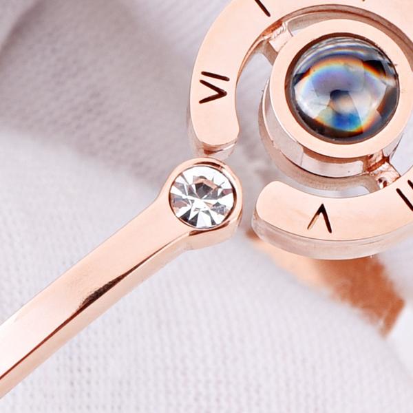 ShopStoreian's tweet image. Our Launch Sale is now LIVE! Everything is 25%-75% off! Shipping worldwide is FREE! Check us out: Storeian.com