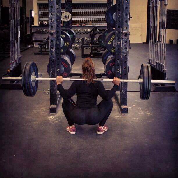 #Fitfam The Only time you allowed to get LOW in life is when you are doing SQUATS! #Ass2TheFloor #GotGoals
