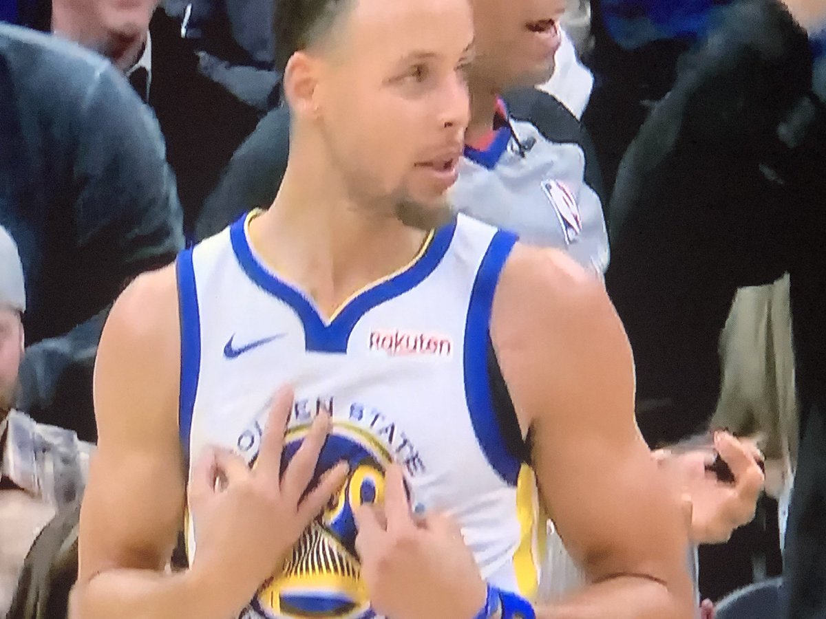 CarmichaelDave's tweet photo. HEY STEPH WHAT LEAD DID YOU BLOW AGAINST THE CLEVELAND CAVALIERS??? https://t.co/Hm1JKNWbGR