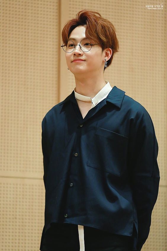 BabaraJbJy_1994's tweet photo. 🎉🎉HAPPY BIRTHDAY 🌴JB🎉🎉ขอให้มีความสุขมากๆนะค่ะ ลีดเดอร์ของเรา ขอให้ร้านของคุณแม่ปังๆขายดีทุกวันน้าา ขอให้พี่ร่างกายแข็งแรง ไม่เจ็บไข้เด้อ(ถึงเจ็บ🍑จินยองก็ผายปอดป่ะ คิคิ)แล้วก็สุดท้ายนี้ 🕊️อากาเซ่คนนี้จะรักพี่บีและกัซตลอดไปค่ะ...
#HappyJBday #JB #IMJAEBUM #DefJBDay #LOVEJB https://t.co/1mdOxp3Fk5