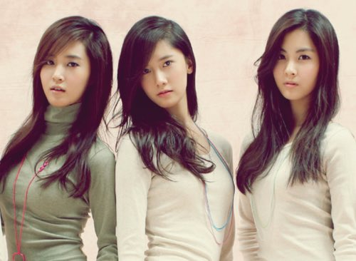 soneforsnsdto9's tweet photo. ใครเริ่มตามโซชิจากเพลงGEE เมนสามคนนี้ และเคยเซฟรูปสลับกัน เพราะคิดว่านี่แหละเมนกู มากองรวมกันตรงนี้ค่ะ #ADecadeWithGee https://t.co/EqSCUPUSem