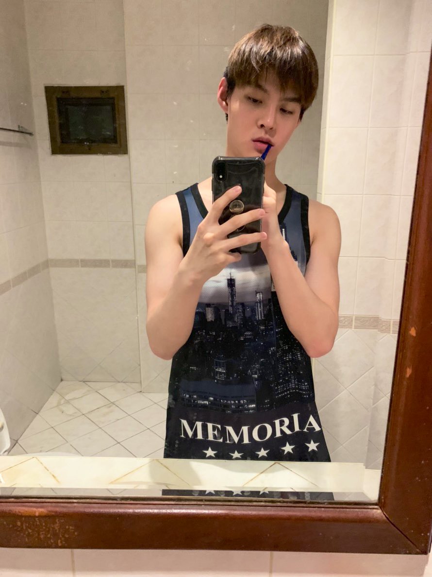 Saint_sup's tweet photo. อรุณสวัสดิ์ครับ ยังไม่ตื้นเลย 😴  #KissBoysTH https://t.co/zA1Rddp50U